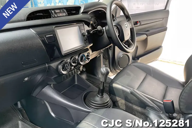 Toyota Hilux in Gray for Sale Image 8
