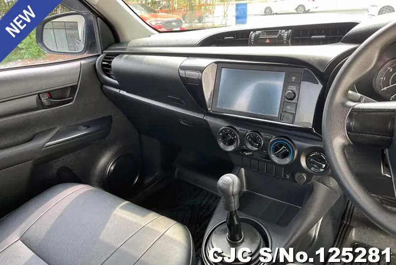 Toyota Hilux in Gray for Sale Image 9
