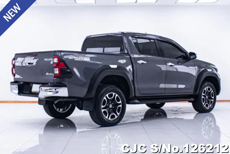 Toyota Hilux in Gray for Sale Image 2