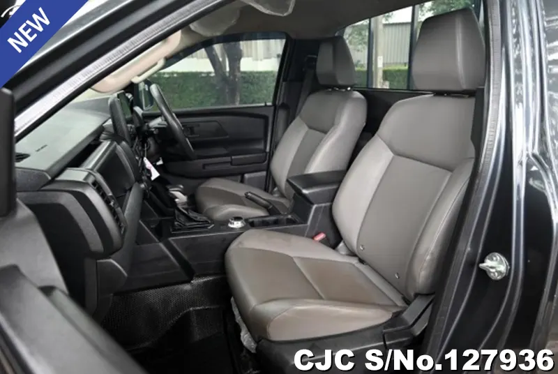 Mitsubishi Triton in Gray for Sale Image 3