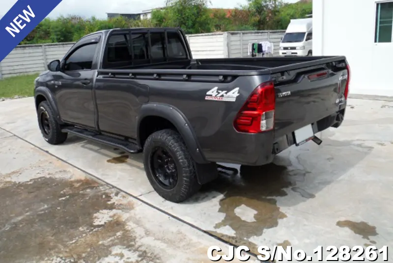 Toyota Hilux in Gray for Sale Image 1