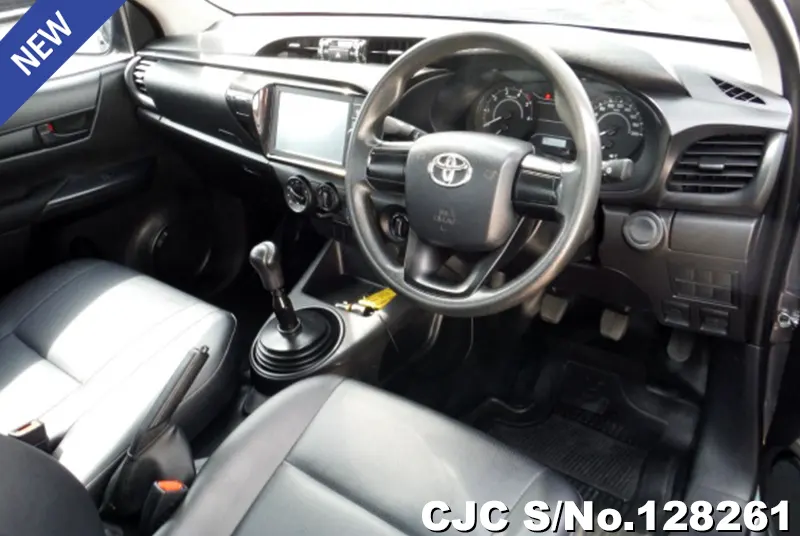 Toyota Hilux in Gray for Sale Image 6