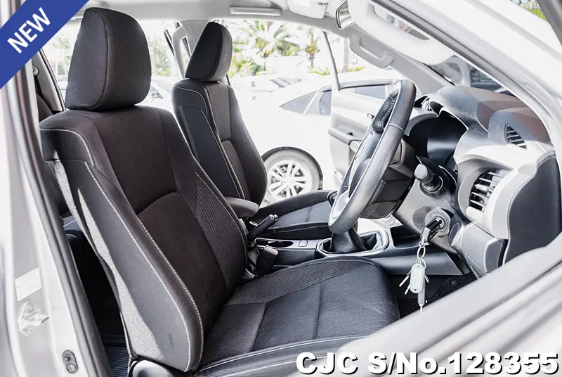Toyota Hilux in Silver for Sale Image 6
