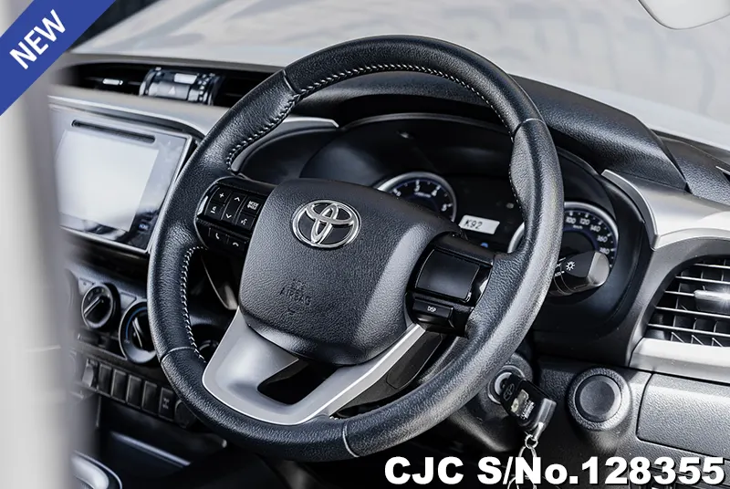 Toyota Hilux in Silver for Sale Image 10
