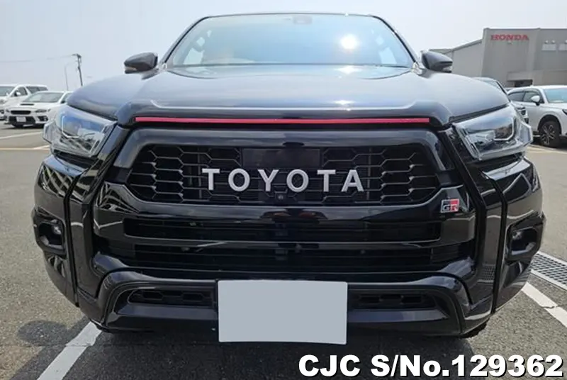 Toyota Hilux in Black for Sale Image 2