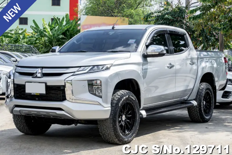 Mitsubishi Triton in Silver for Sale Image 2
