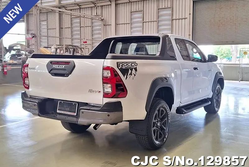 Toyota Hilux in White for Sale Image 1