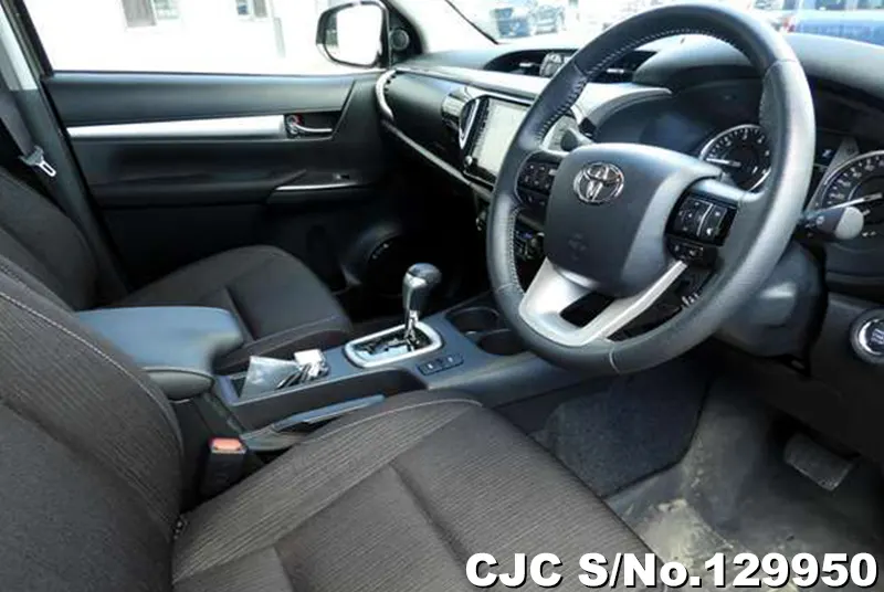 Toyota Hilux in Oxide Bronze Metallic for Sale Image 3