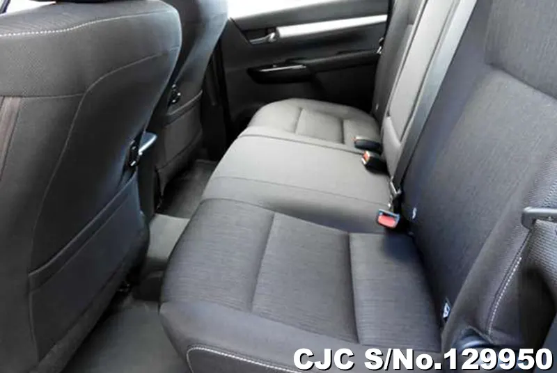 Toyota Hilux in Oxide Bronze Metallic for Sale Image 8