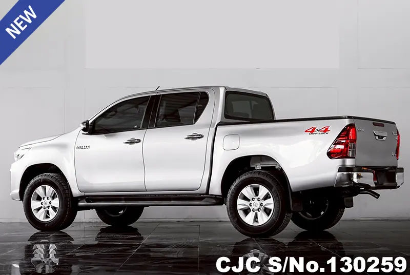 Toyota Hilux in Silver for Sale Image 1
