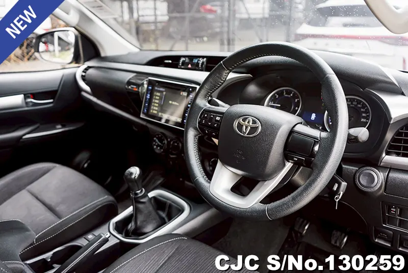 Toyota Hilux in Silver for Sale Image 9