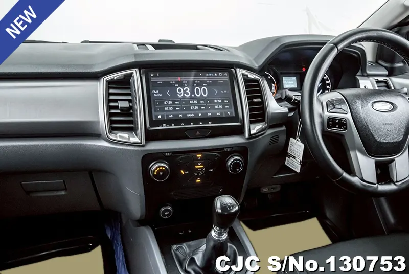 Ford Ranger in White for Sale Image 11