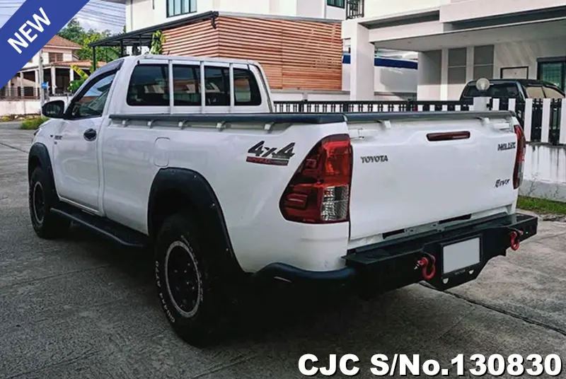 Toyota Hilux in White for Sale Image 1