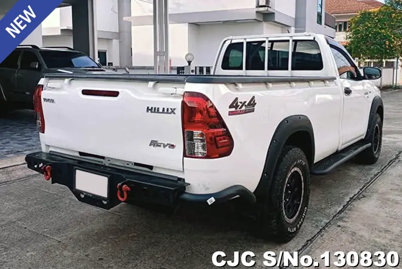 Toyota Hilux in White for Sale Image 2