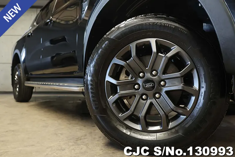 Ford Ranger in Black for Sale Image 11