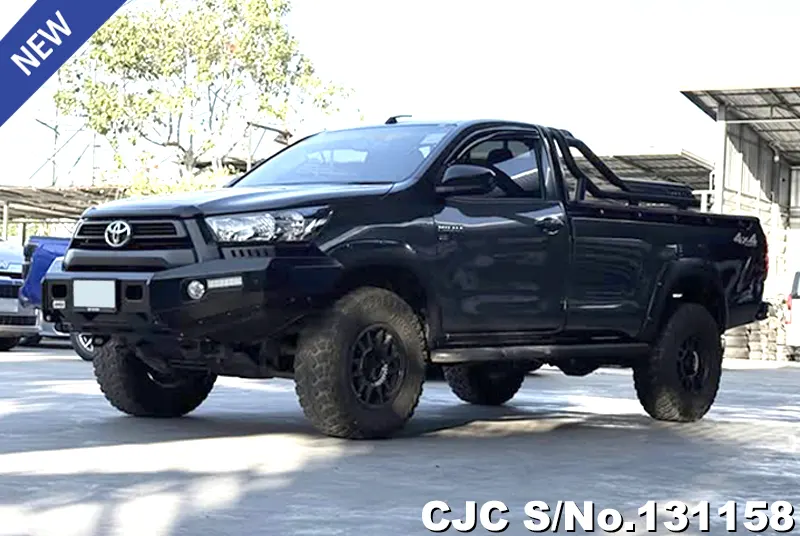 Toyota Hilux in Gray for Sale Image 3
