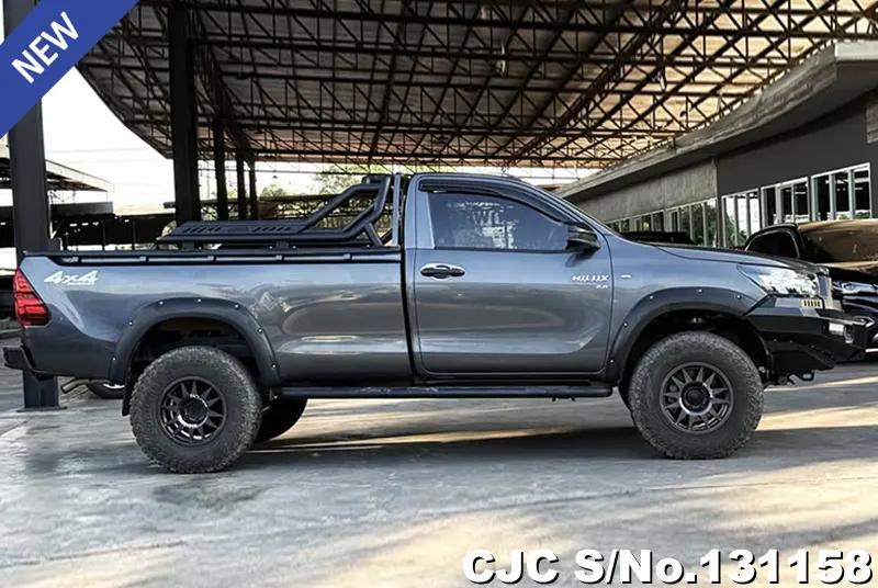 Toyota Hilux in Gray for Sale Image 6