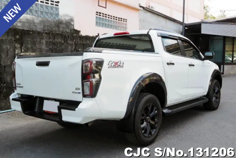 Isuzu D-Max in White for Sale Image 2