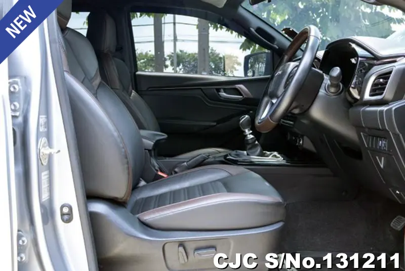 Isuzu D-Max in Silver for Sale Image 9