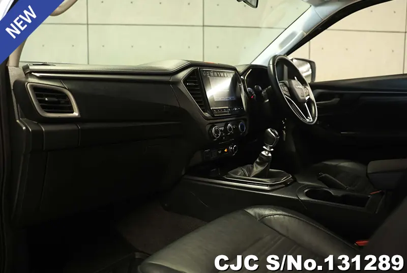 Isuzu D-Max in White for Sale Image 7