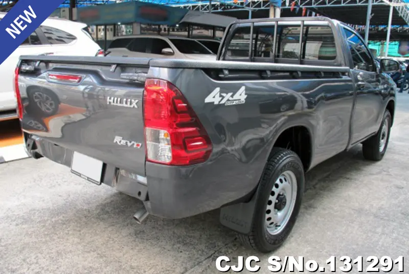 Toyota Hilux in Gray for Sale Image 2