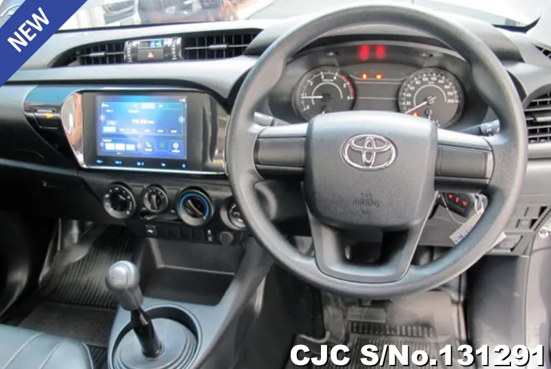 Toyota Hilux in Gray for Sale Image 8