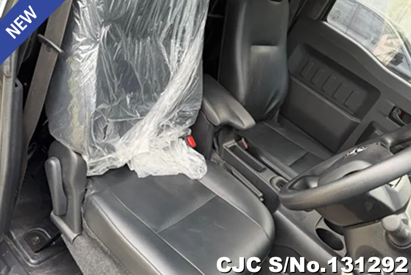 Toyota Hilux in Gray for Sale Image 8