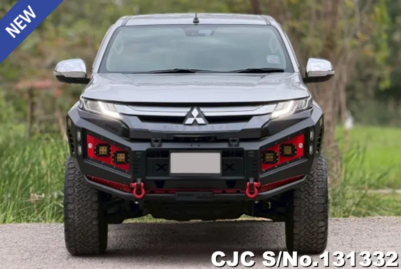 Mitsubishi Triton in Gray for Sale Image 4