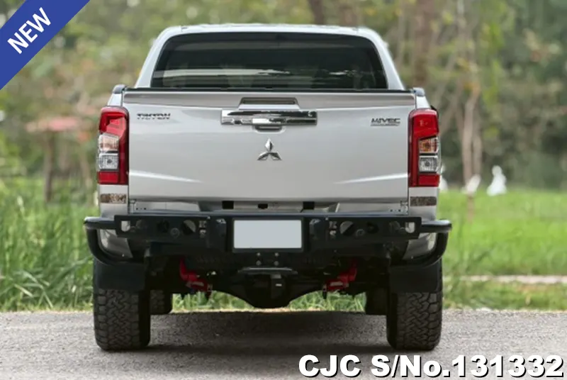 Mitsubishi Triton in Gray for Sale Image 5