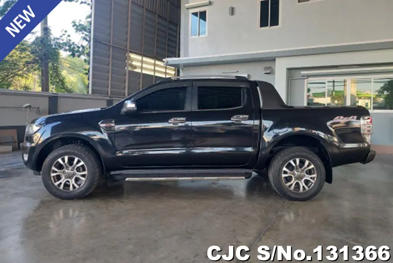 Ford Ranger in Black for Sale Image 7