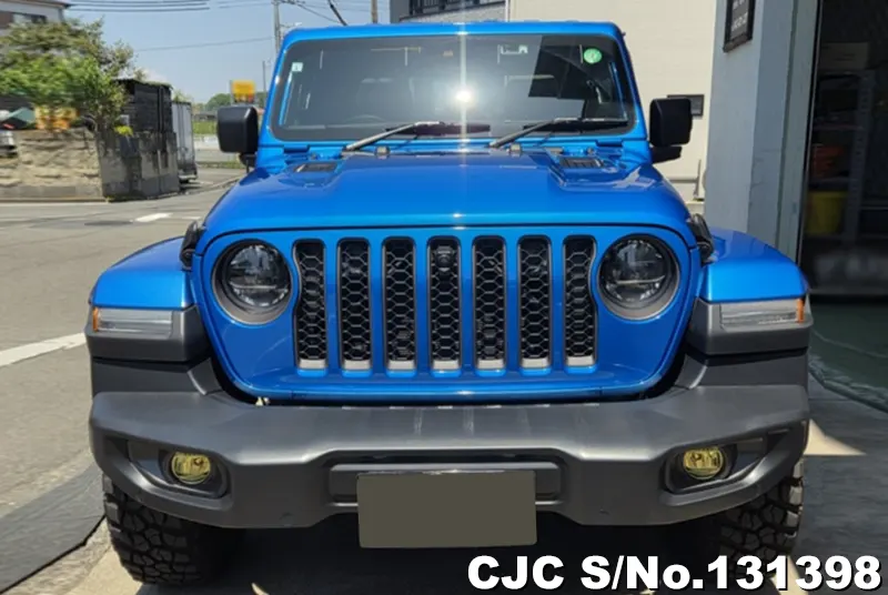 Jeep Gladiator in Blue for Sale Image 3