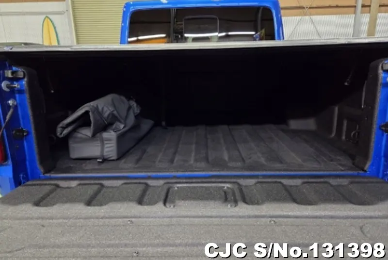 Jeep Gladiator in Blue for Sale Image 7