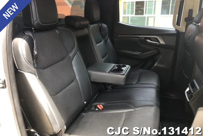 Isuzu D-Max in Silver for Sale Image 9