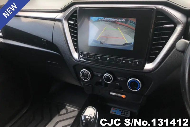 Isuzu D-Max in Silver for Sale Image 11