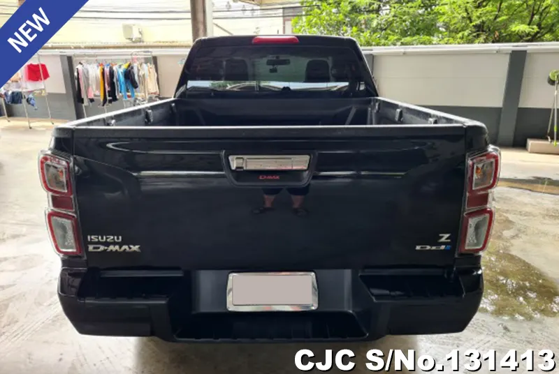Isuzu D-Max in Black for Sale Image 5