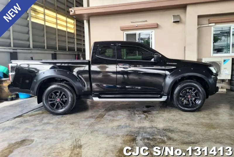 Isuzu D-Max in Black for Sale Image 6