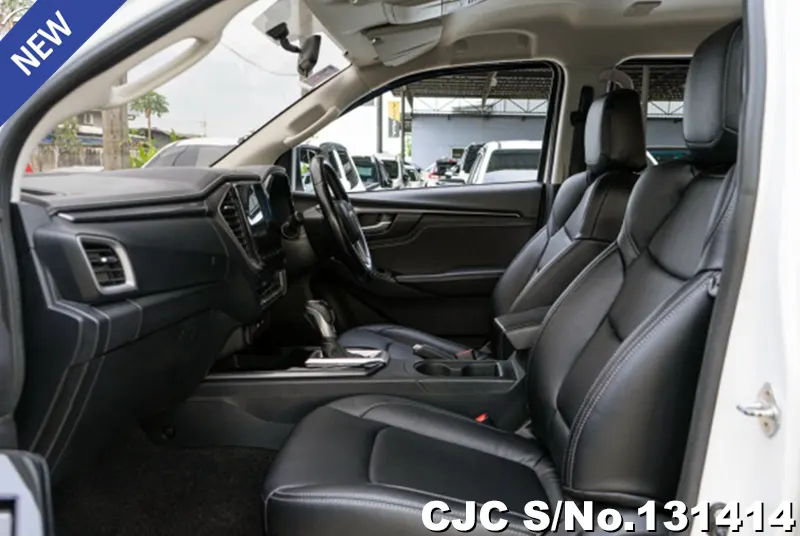 Isuzu D-Max in White for Sale Image 6