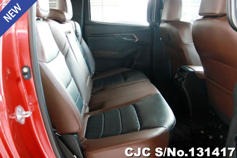 Isuzu D-Max in Orange for Sale Image 8