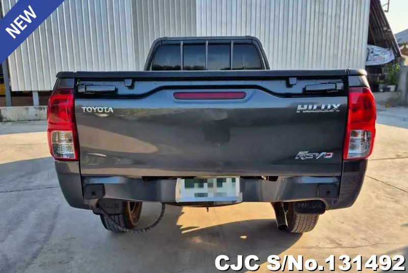 Toyota Hilux in Gray for Sale Image 4