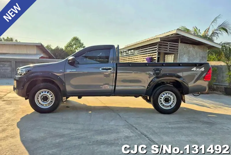 Toyota Hilux in Gray for Sale Image 6