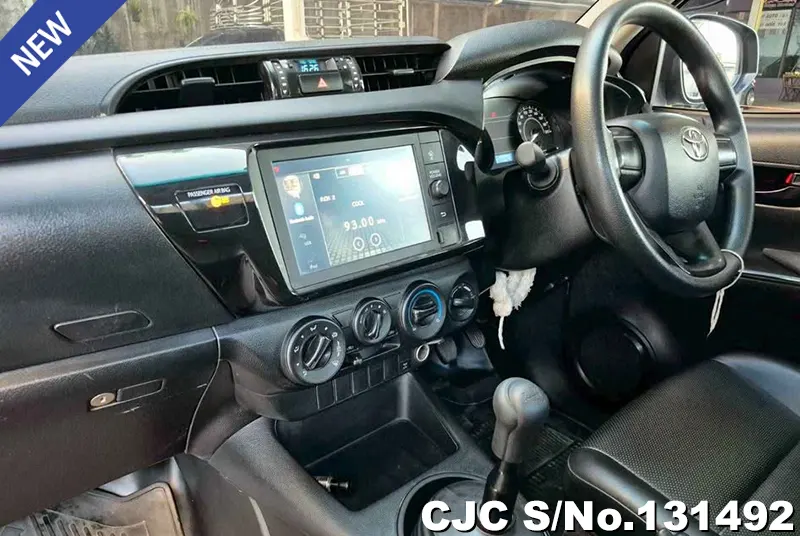 Toyota Hilux in Gray for Sale Image 9