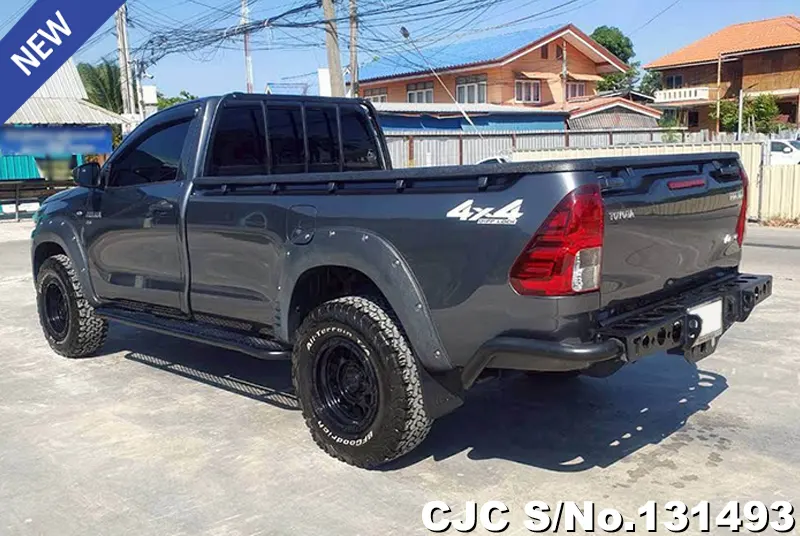 Toyota Hilux in Gray for Sale Image 1