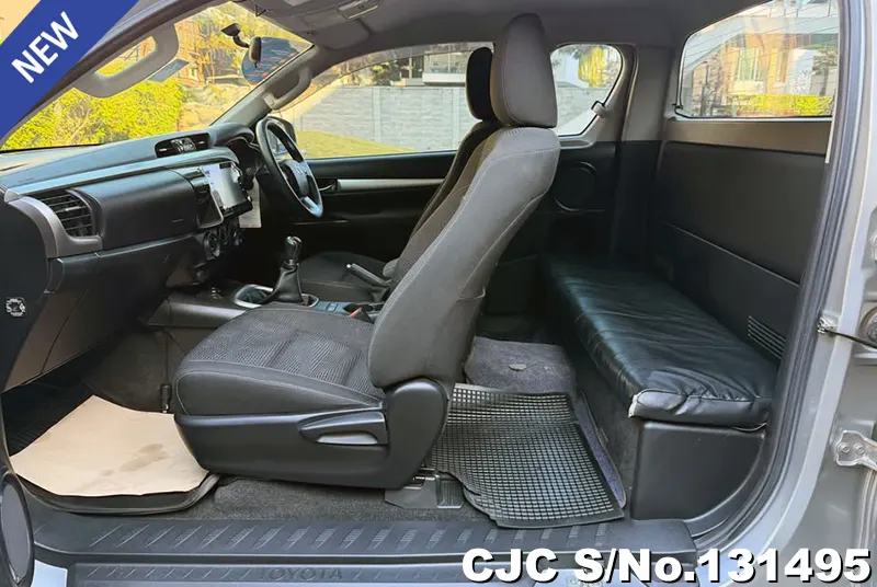 Toyota Hilux in Silver for Sale Image 9