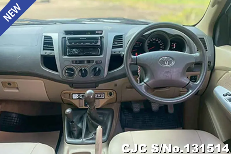 Toyota Hilux in Beige for Sale Image 4