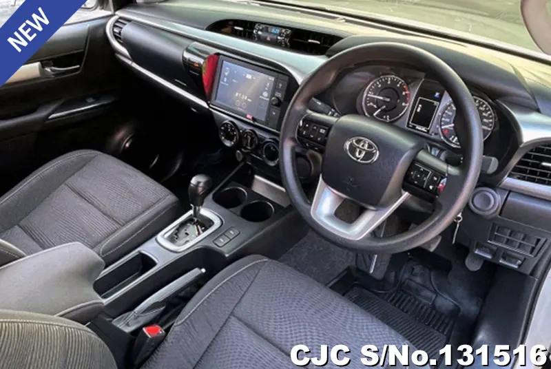 Toyota Hilux in Gray for Sale Image 5