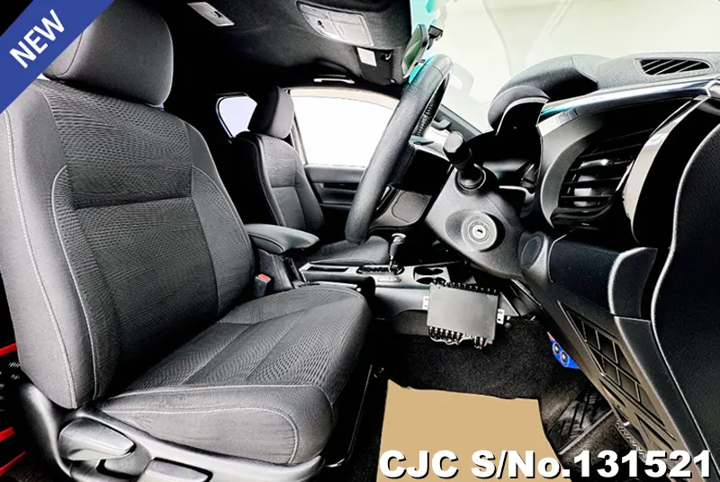 Toyota Hilux in White for Sale Image 7