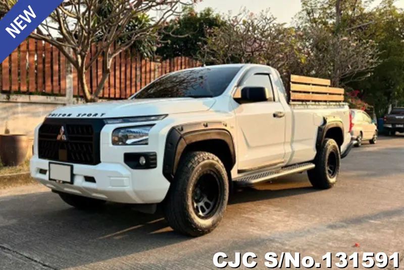 Mitsubishi Triton in White for Sale Image 2
