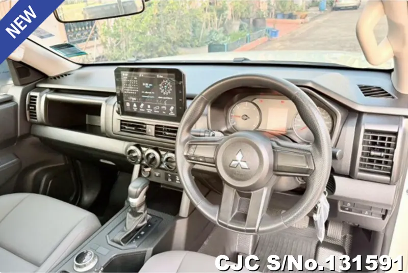 Mitsubishi Triton in White for Sale Image 7