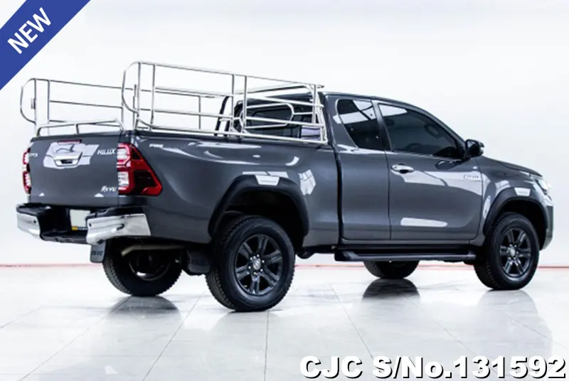 Toyota Hilux in Gray for Sale Image 1
