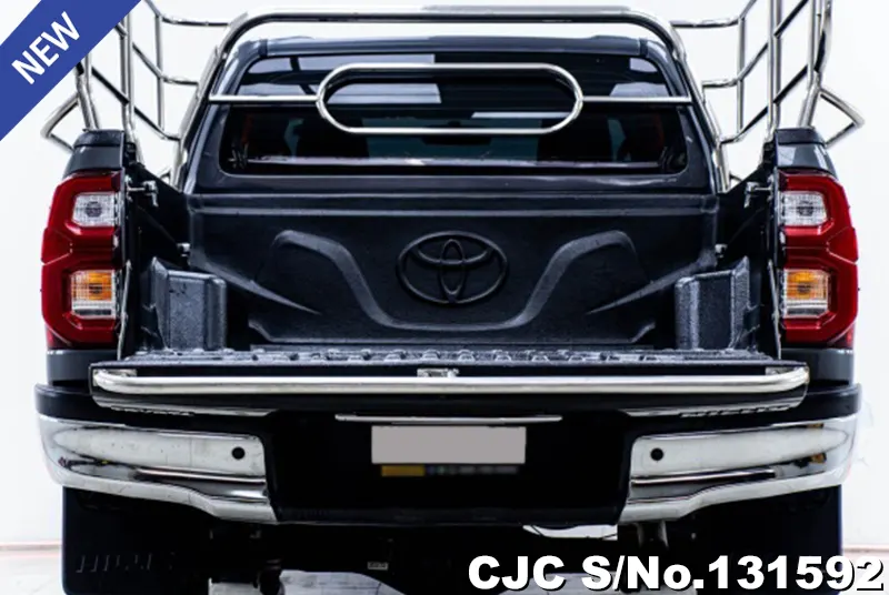 Toyota Hilux in Gray for Sale Image 5